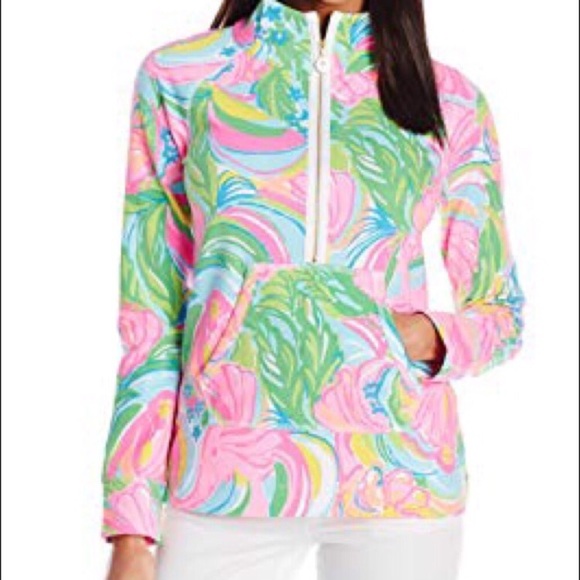 Lilly Pulitzer Tops - Lily Pulitzer so a peeling pullover 😍